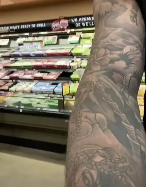 Grocery Store Pantsing: Slutty Curves Bared in Public Humiliation
