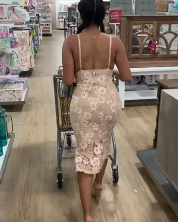 Busty beauty ?