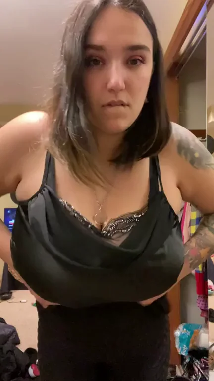 Buzzed Bombshell's Massive Titty Drop Tease