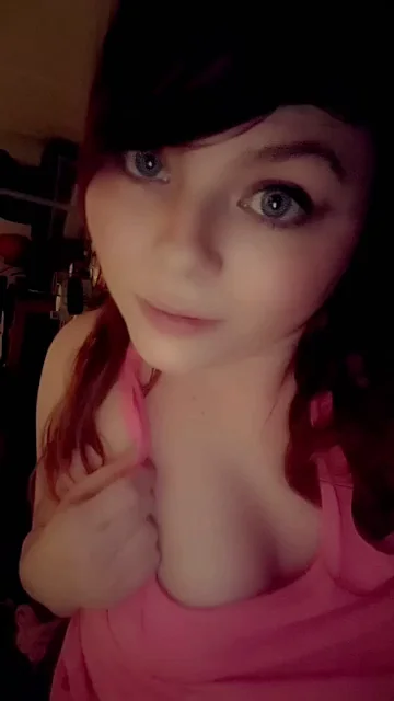 OC ? Please me baby, turn around and just tease me baby?