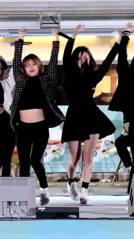 Oh My Girl - Arin