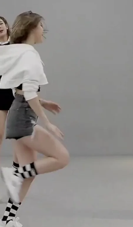ITZY - Ryujin