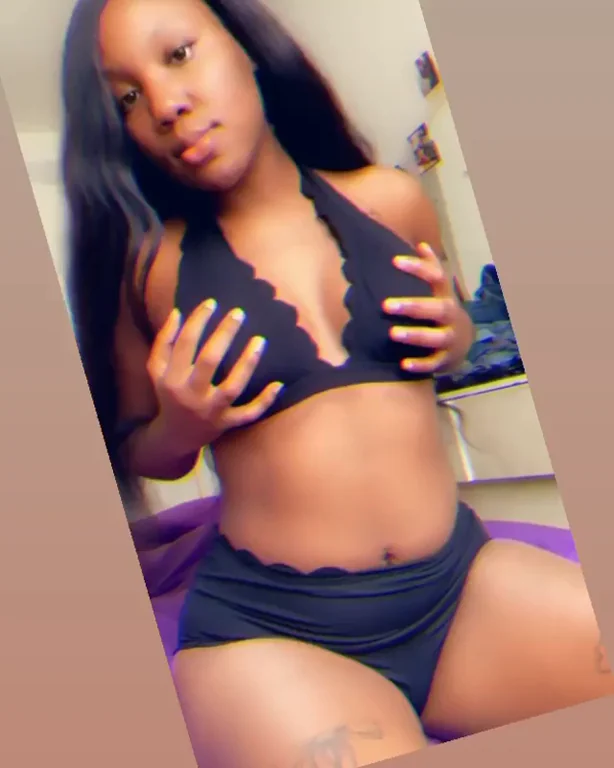 Freshman Slut's Thicc Tease in Lace
