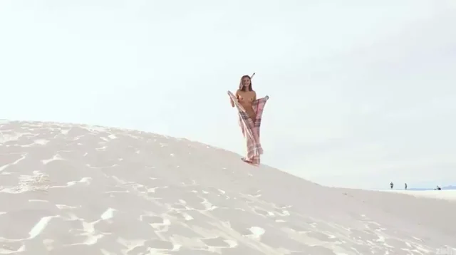 Alejandra Cobos' Naughty Bare-Ass Stroll at White Sands 😏🏖️