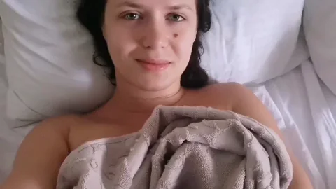 good morning dear, you wake up already?