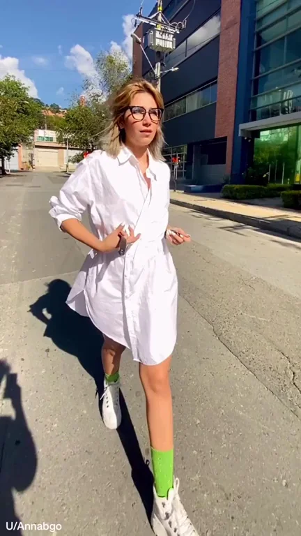 Blonde Bombshell's Ballsy Public Flash: Tits Out on City Streets!