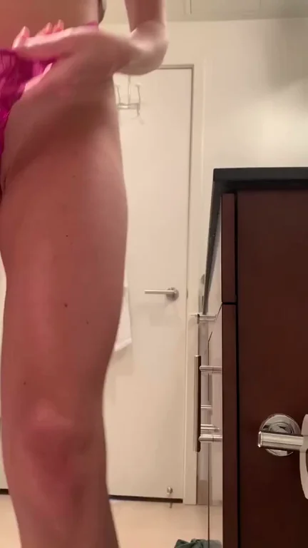 Bathroom Locked? This Slutty Tease Says Come In! 🔥🚿💦