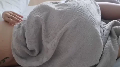 good morning dear, you wake up already?
