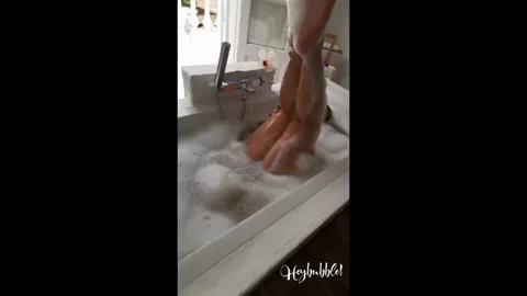 HeyBubble - Amazing girl with bubble butt giving slooppy blowjob in bath time