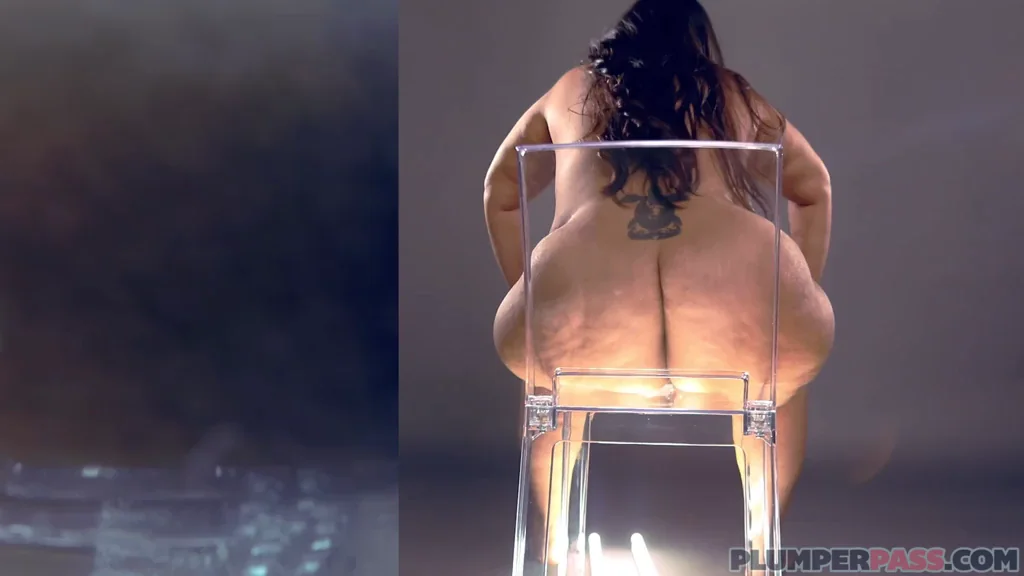 Thick Ass BBW Tease: Imagine Her Facesitting Your Face 😈🍑