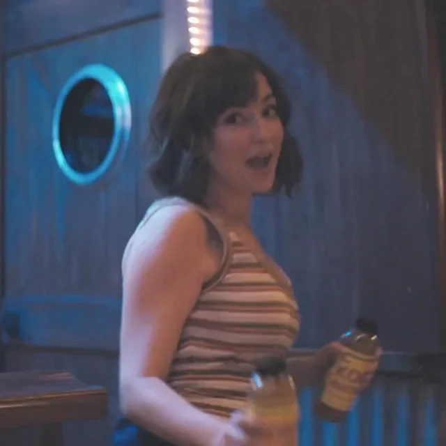 Milana Vayntrub