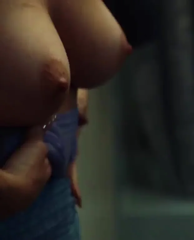 Sydney Sweeney (at 23) in Euphoria S02E01