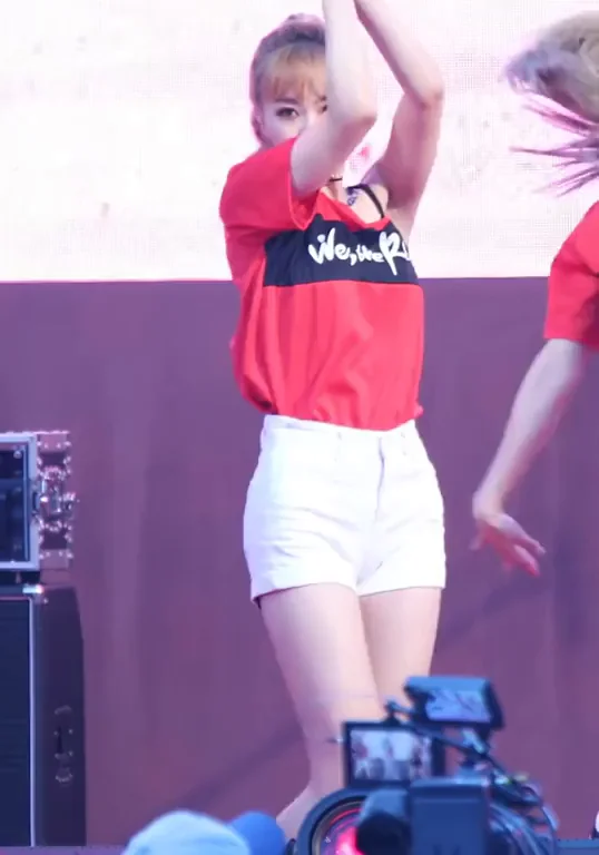 Dreamcatcher - Gahyeon & Handong