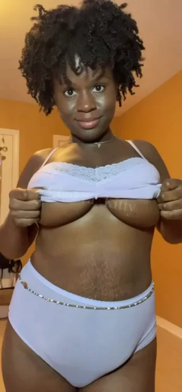 You like girls with natural hair?