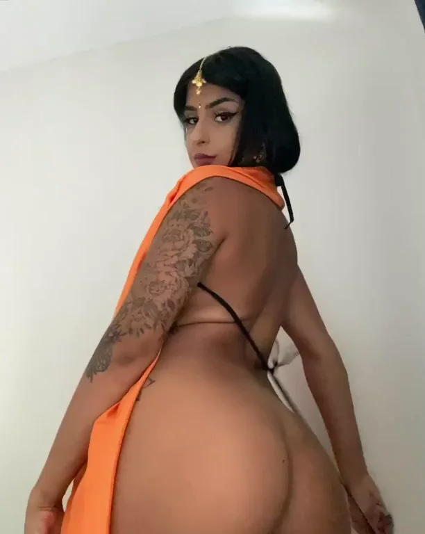 Ever Fucked a Thick Desi Slut? 🍑🔥🇮🇳