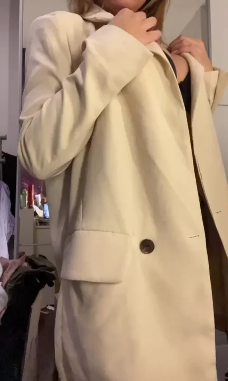 Legal Teen Tease in Creamy Coat 😘💋