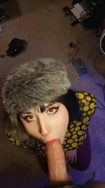 Sticky Warm Cum Gushing on My Lips 🥵💦