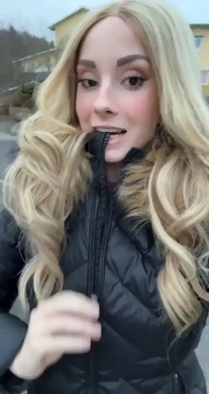 Running Low on Flash Spots? Risky Outdoor Tit Tease GIF 🔥🍒