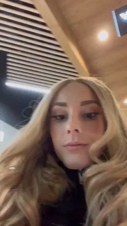 Mall Slut Moaning Wild 😩🛍️💦 Hope They Heard My Orgasm!