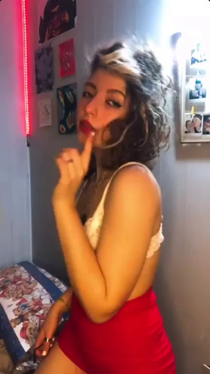 🔥 Honest? You'd Jerk to My TikTok Teen Nudes? 😏💦