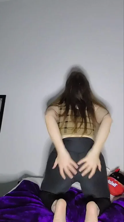 Would any older guys actually fuck my curvy body? [f]