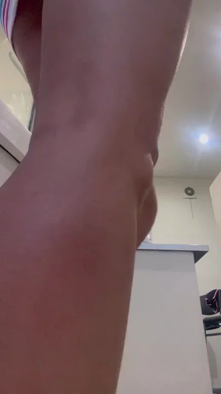 Skinny Anime Slut Ayumi Begs for Ass Spanking 🍑🔥