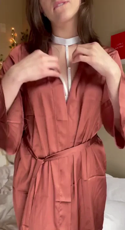 Pale Slut Teases in White Choker & Satin Robe 😍👅