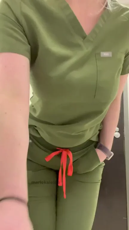 Night shift is never boring when I’m around ;) [f]