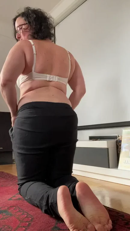 Is it all right if I interrupt your scrolling with a shot of my ass?