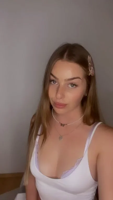 5 Likes & I'll Film My Slutty Pussy Pound Session 😈💦
