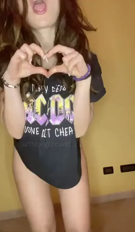 😍 Surprise Titty Drop: My Massive Tits Are Bigger Than You Thought! 🍈🍈