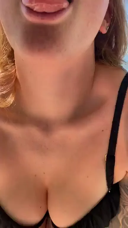 Such a slut for cumshots in my mouth