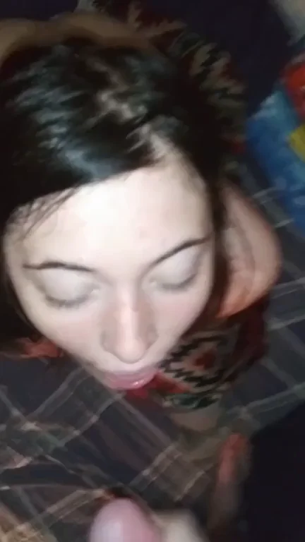 Daddy's Cumslut Teen Begs for Facial Compliment on Her Cute Face 💦😈