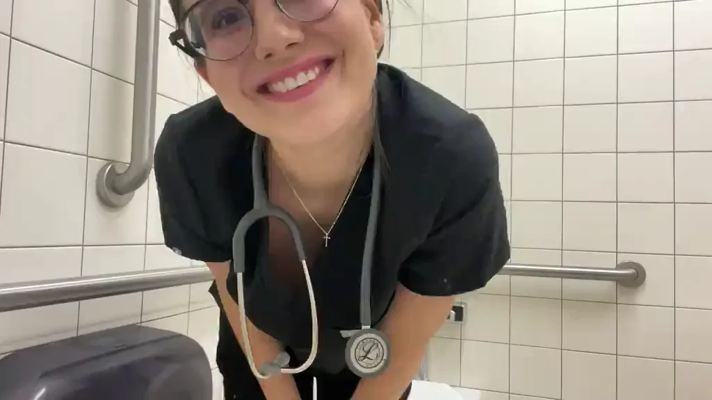 I love filling my ass at lunch break