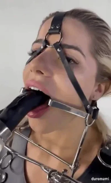 🔗 BDSM Babe's O-Face Gag Fuck 😈💦