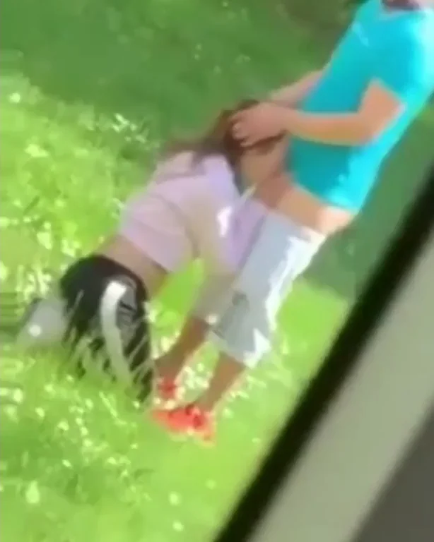🌿 Wild Garden Cowgirl Fuck & Flash 🍑🔥
