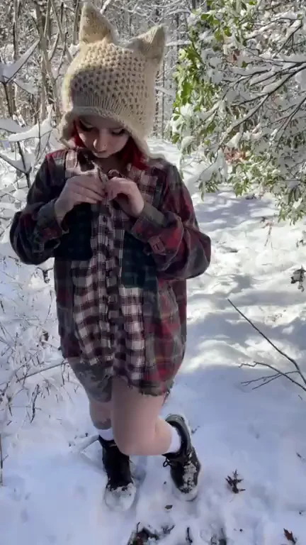 Walk Me in Snow Then Watch This Petite Redhead Strip Her Juicy Ass Bare 🐱❄️🍑