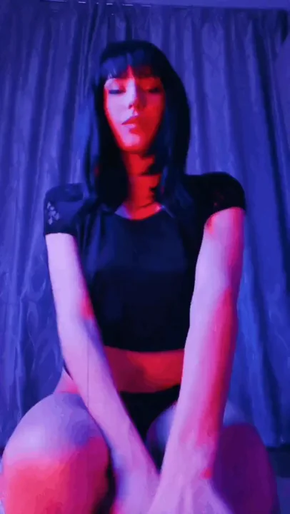 New Year's Squatting Slut Pops Her Massive Tits for Daddy 🔥💥🍾