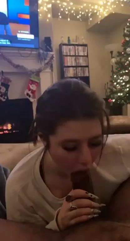 Merry XXXmas: Teen Slut's Festive Cock Worship Under the Tree