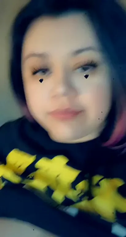 Latina Big-Tit Tease: Merry Christmas Jugs & Ass Squish