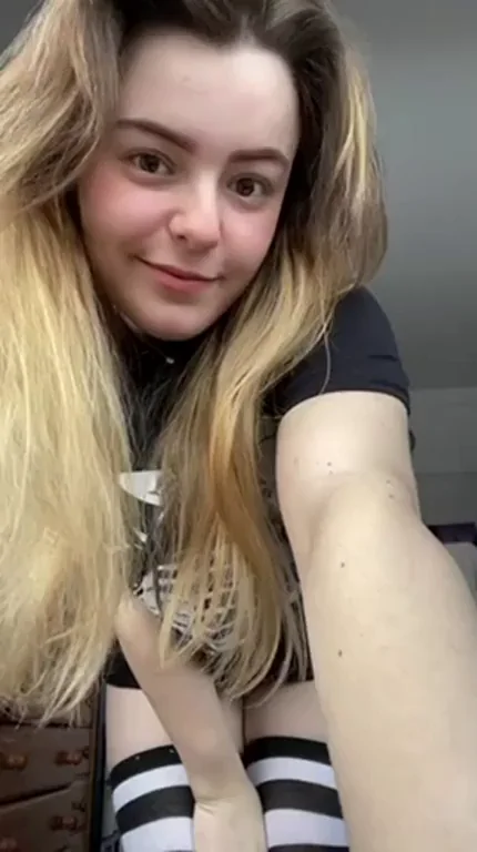 Hopefully this convinces you to fuck me!