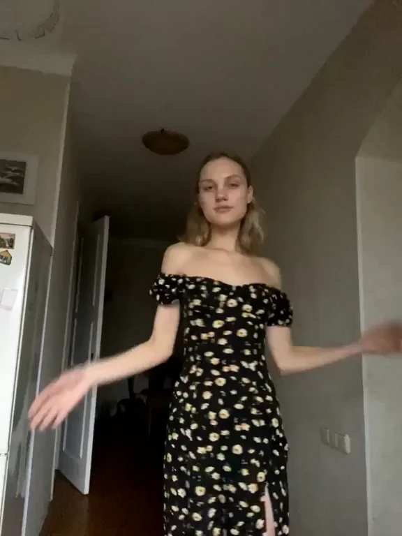 I’m extra small so I’m easier to cover in cum right? ?