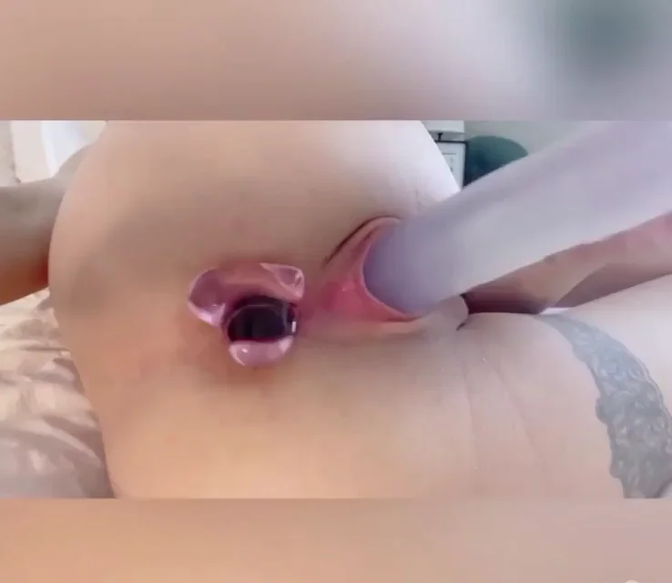 Pussy Lips Gripping That Thick Dildo So Tight 😈💦