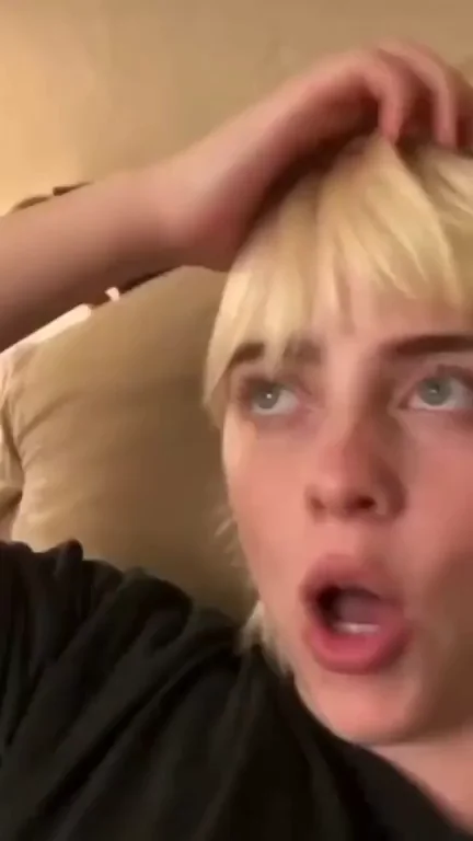 Billie Eilish Bouncing