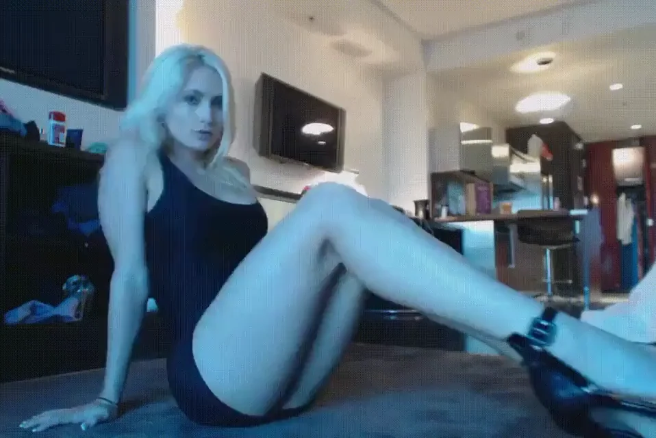 Blonde Cam Slut's Tight Dress Pussy Tease