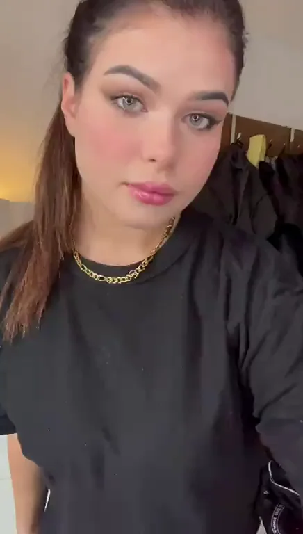 Ugly? Nah, Babe's Rockin' Slutty Curves & Perky Tits in Tease Vid!