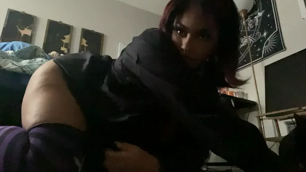 eat me out from this position to show me you want it ?