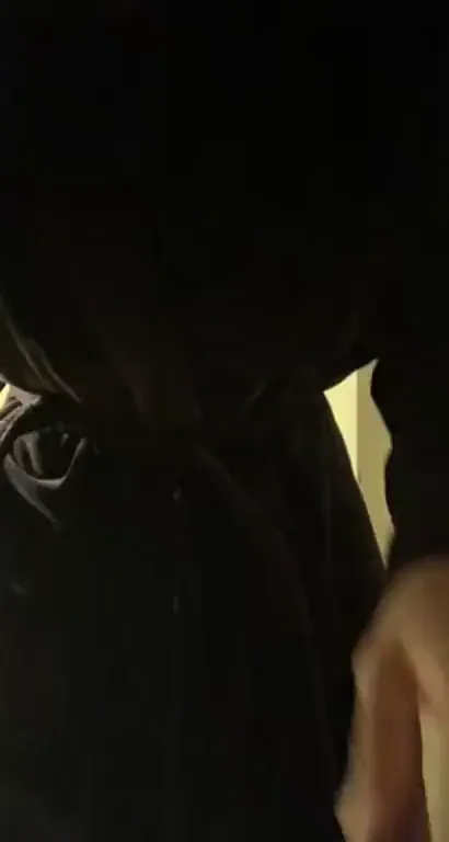 give me your holes, 2 hands aren’t enough
