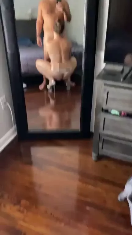 Wifey Slurps Hubby's Cock Right Before He Explodes in Mirror View