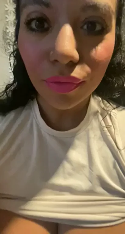 I’m Hungry 4 Something Tasty On Humpidy Day….What Would U Feed Me, It Can’t B Cock..